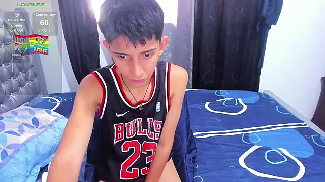 gomitaboy1 online show from 03.18.26