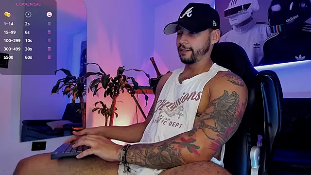 Snapshot of NikoHank_ chatting on 07.19.26 NikoHank online show from 07.19.26