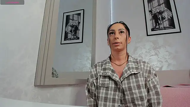 ZeynepX online show from 04.07.26