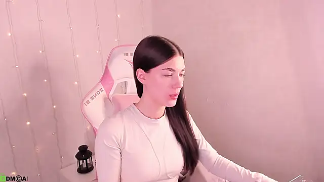 LunaRossaa online show from 04.23.26