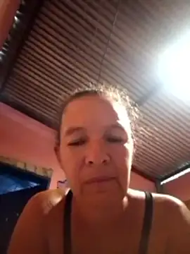 Snapshot of anchely chatting on 03.04.26 anchely online show from 03.04.26