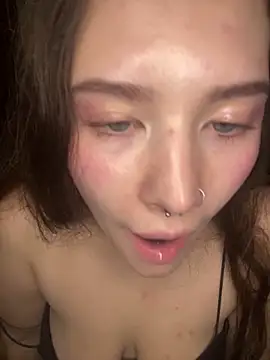 KristieKitty online show from 04.17.26