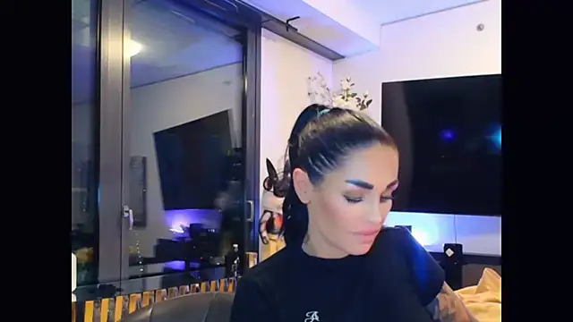 AMBER HARD online show from 04.26.26