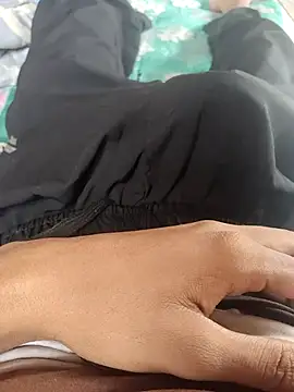 Snapshot of angelmoumita chatting on 06.19.26 angelmoumita online show from 06.19.26