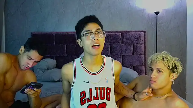 Wild Squad online show from 04.30.26