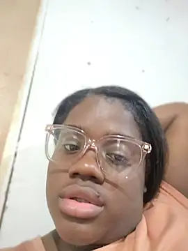 YourLiaa  online show from 03.29.26