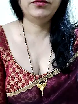 Snapshot of Yazhini-Cam chatting on 06.16.26 Yazhini-Cam online show from 06.16.26