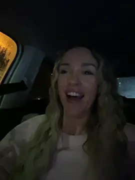 KatieCutieXooo online show from 03.29.26