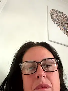 Snapshot of BunnyBallyX chatting on 05.16.26 BunnyBallyX online show from 05.16.26