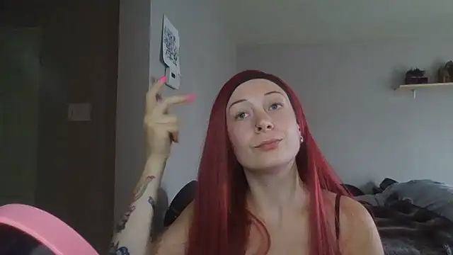 Snapshot of localdivinediva chatting on 06.10.26 localdivinediva online show from 06.10.26