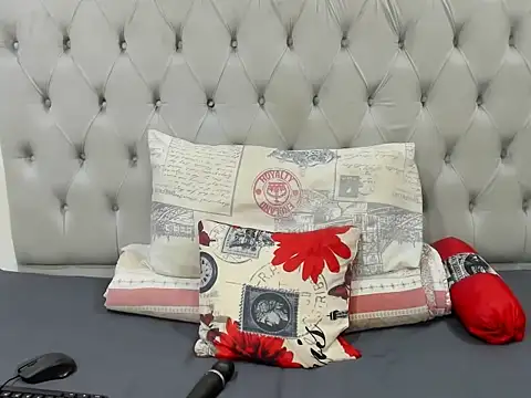 DarkBubble xx online show from 03.12.26