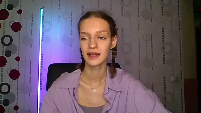 Chrissy Joyful online show from 04.18.26