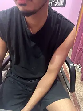 Snapshot of shubhfuckmw chatting on 04.08.26 shubhfuckmw online show from 04.08.26