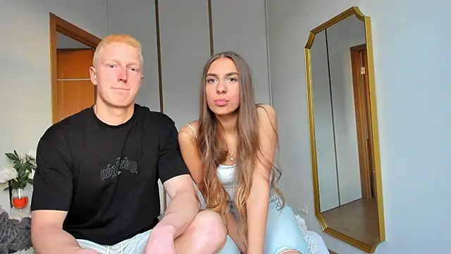 StepSisandStepBro online show from 04.17.26