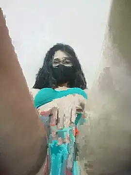 Snapshot of suneeta077 chatting on 07.26.26 suneeta077 online show from 07.26.26