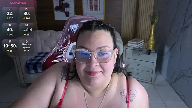 Snapshot of Astrid1_s chatting on 05.05.26 Astrid1 s online show from 05.05.26
