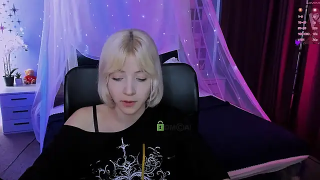 Snapshot of _sabrina_moore chatting on 05.01.26 sabrina moore online show from 05.01.26