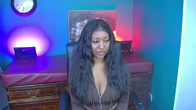 Snapshot of NyaraBuenoBabestationx chatting on 03.25.26 NyaraBuenoBabestationx online show from 03.25.26