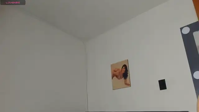 AnthonellaSweet  online show from 04.23.26