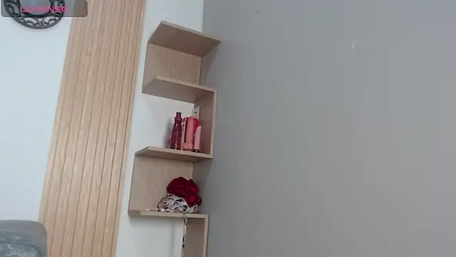 queen adhara online show from 03.27.26