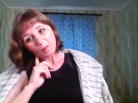 Alisaprice077 online show from 04.19.26