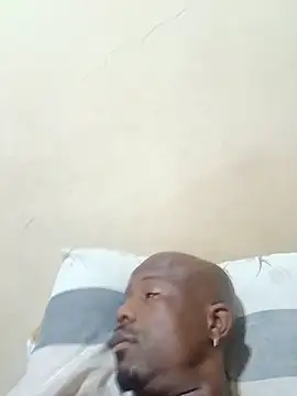 Snapshot of Zolani003 chatting on 06.20.26 Zolani003 online show from 06.20.26