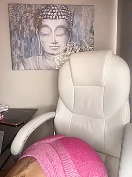 chanell pinkk online show from 03.17.26