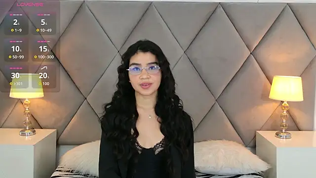 OliviaDiaz online show from 04.04.26