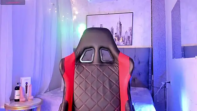 karolina vince online show from 04.16.26