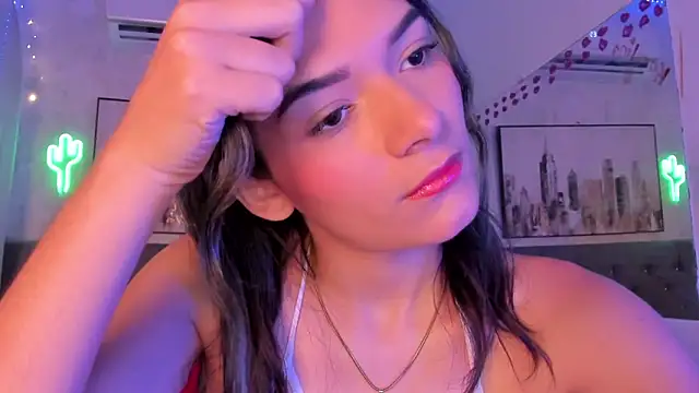 Snapshot of karolina_vince chatting on 06.02.26 karolina vince online show from 06.02.26