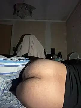 Snapshot of Cr1sXPorn chatting on 07.16.26 Cr1sXPorn online show from 07.16.26