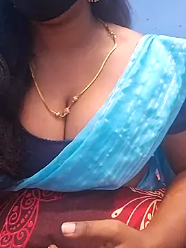 Snapshot of jothika45 chatting on 07.28.26 jothika45 online show from 07.28.26
