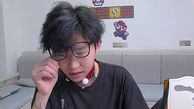 Chili-001 online show from 04.13.26