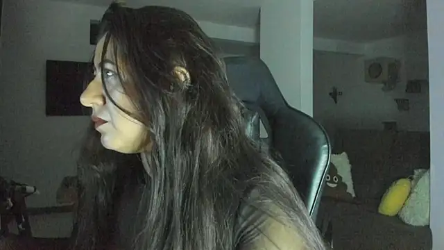 Snapshot of cassie_jim__ chatting on 07.01.26 cassie jim online show from 07.01.26