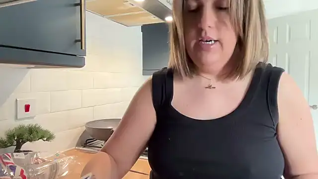 annabellewarick online show from 03.23.26