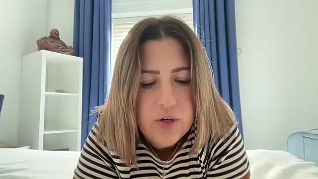 annabellewarick online show from 04.11.26