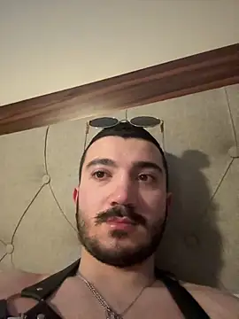 Snapshot of s_eren chatting on 03.25.26 s eren online show from 03.25.26