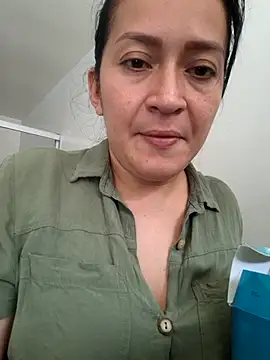 Snapshot of Dr_Edna_naughty chatting on 07.18.26 Dr Edna naughty online show from 07.18.26