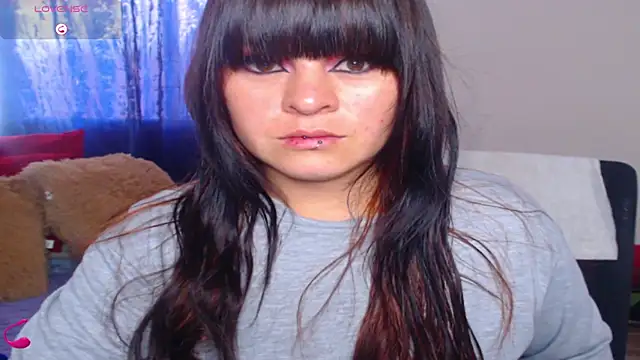 Snapshot of V_ALERY chatting on 03.17.26 V ALERY online show from 03.17.26