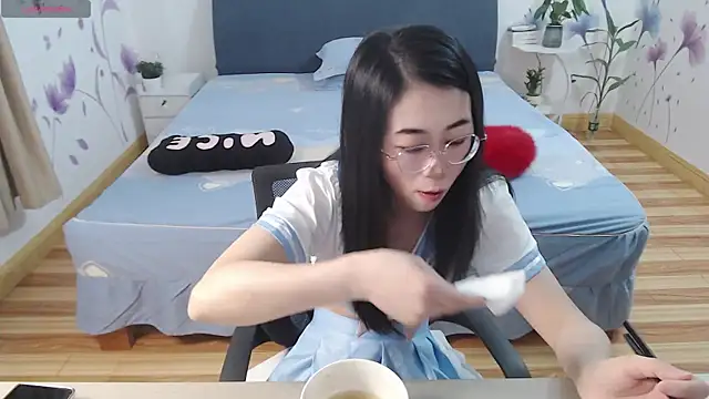 Snapshot of mila-baby-99 chatting on 05.19.26 mila-baby-99 online show from 05.19.26