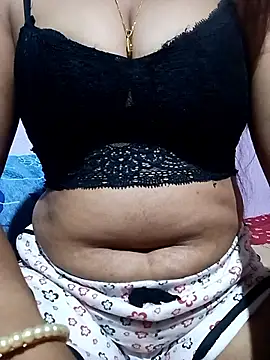 Snapshot of Purva2 chatting on 04.07.26 Purva2 online show from 04.07.26