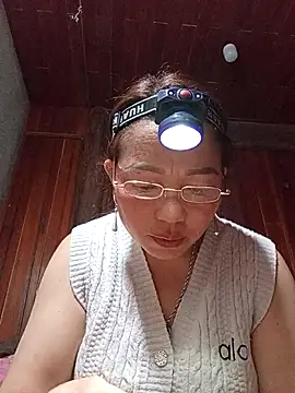 Yellow-pink online show from 04.19.26