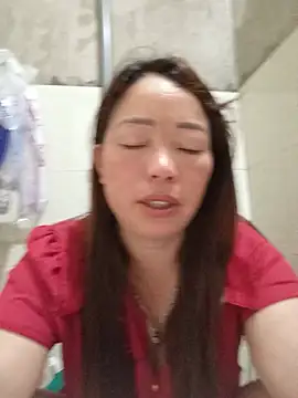 Snapshot of Yellow-pink chatting on 07.04.26 Yellow-pink online show from 07.04.26