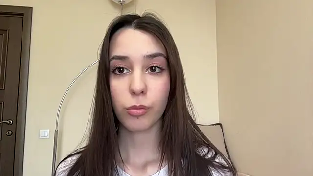 AdeleVelvet online show from 04.23.26