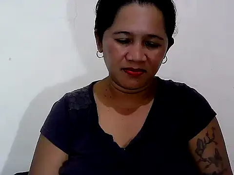Snapshot of lovelycutiepie2026 chatting on 06.27.26 lovelycutiepie2026 online show from 06.27.26