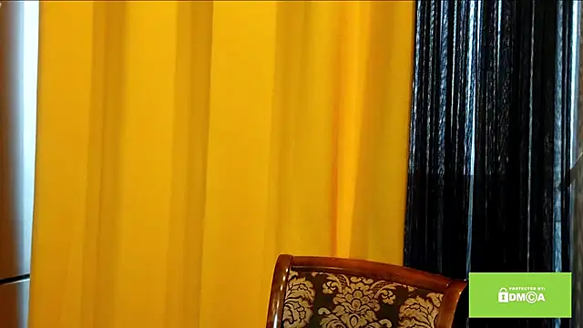 Snapshot of OlivaArashiro chatting on 03.24.26 OlivaArashiro online show from 03.24.26