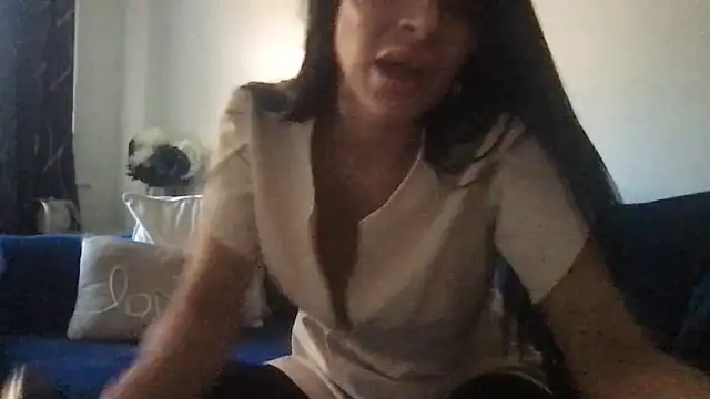 Miss juicy babes69 online show from 03.27.26