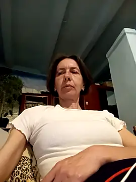 Snapshot of Tania9876 chatting on 05.05.26 Tania9876 online show from 05.05.26