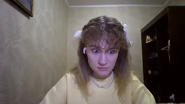 ElenoreHolguin online show from 03.15.26