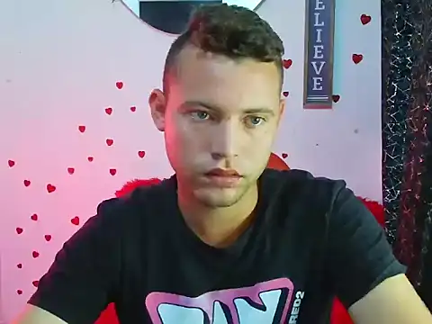 Snapshot of sven_fox723 chatting on 05.11.26 sven fox723 online show from 05.11.26